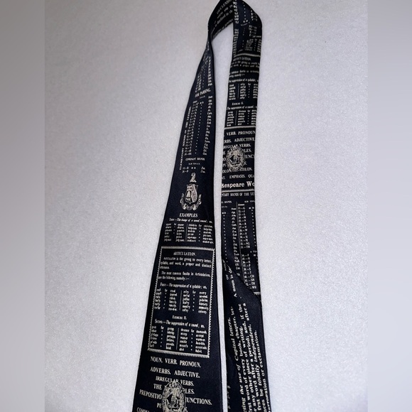 FINAL SALE Museum Artifacts Tie Silk English Reader English Grammar NWT - Picture 2 of 8